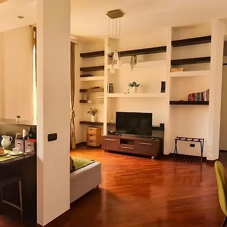 Castelvetro 18 Appartamento Milano